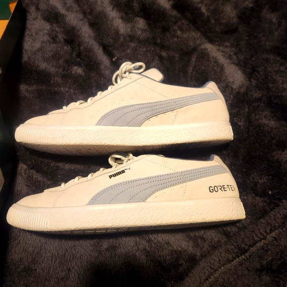 White/Blue VTG Puma Goretex Suede - Picture 1 of 7